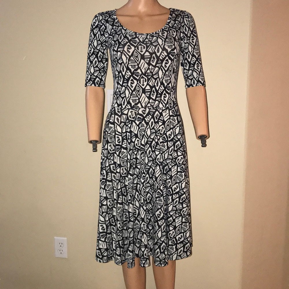 Versatile LulaRoe Nicole Dress